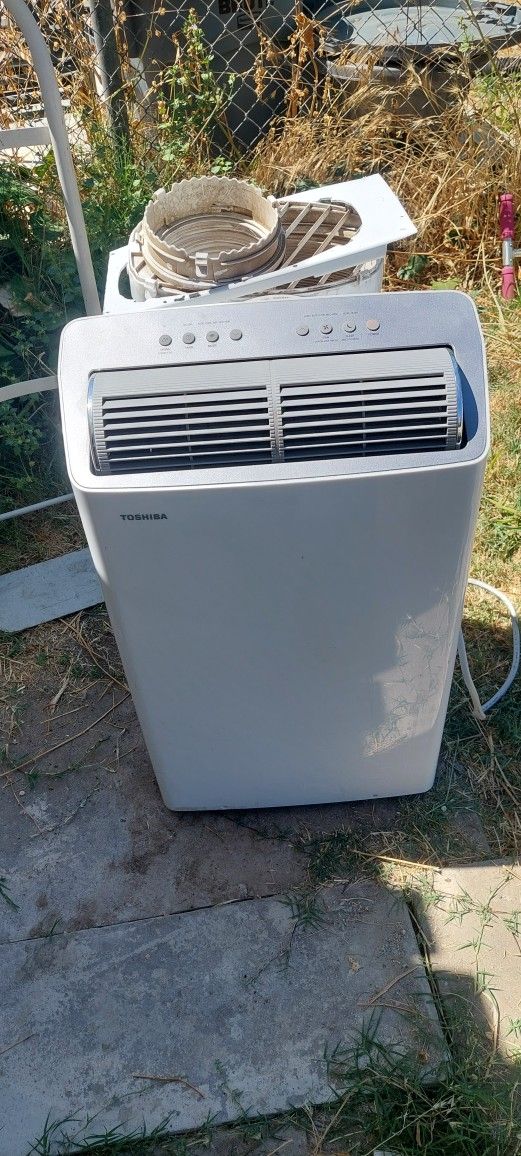 Toshiba Portable Air Conditioner. Needs AC Coolant