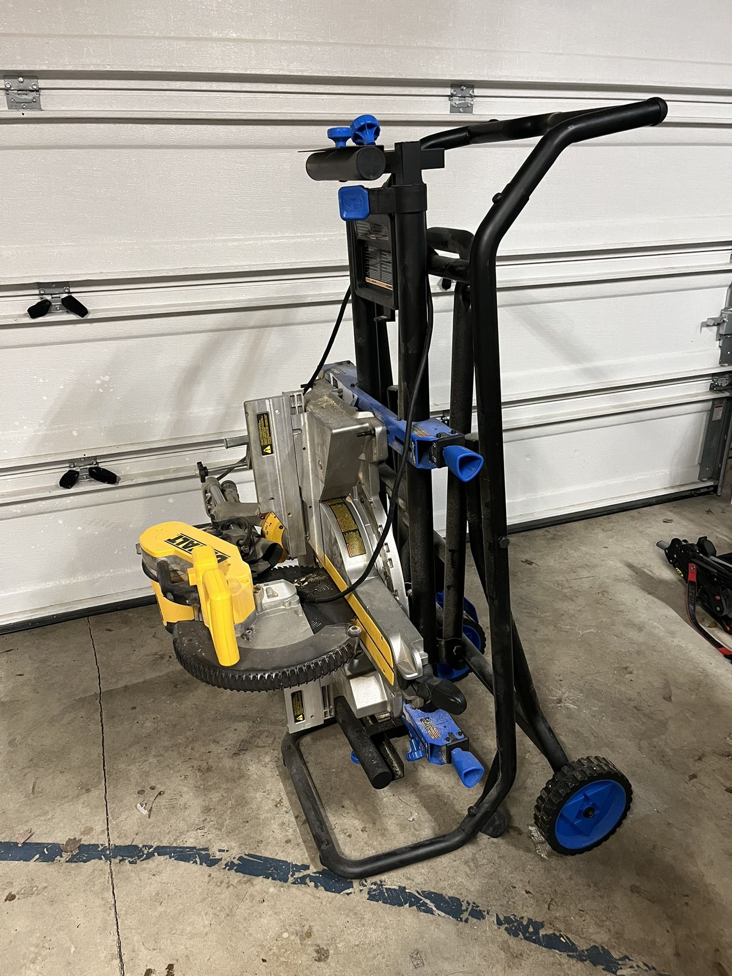 Dewalt Double Bevel Sliding Compound Miter Saw With Delta Foldable Rolling Mobile Miter Saw Stand