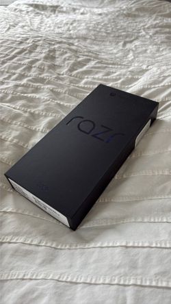 New 2025 Motorola RAZR (2025)
