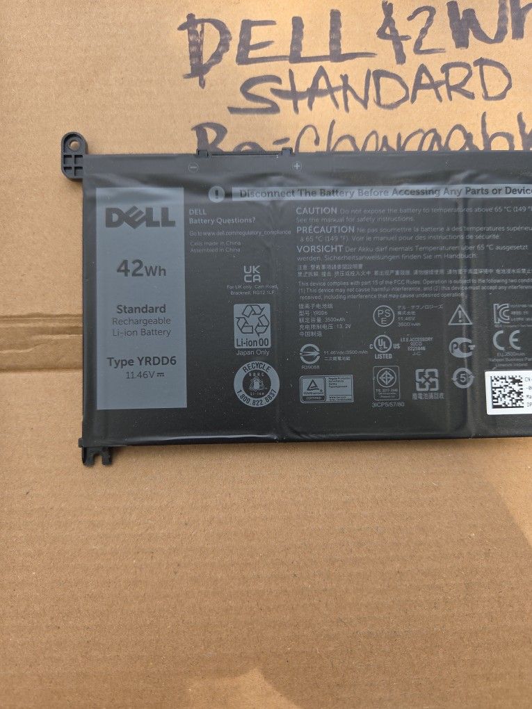 A Dell 42 Wh, Standard Re-chargeable Li-ion Battery