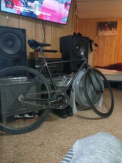 Single speed fixed gear bike (CASH ONLY)