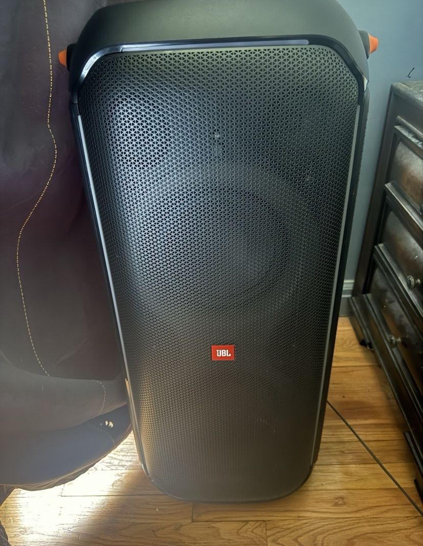 JBL PartyBox 710 Black Party Speaker