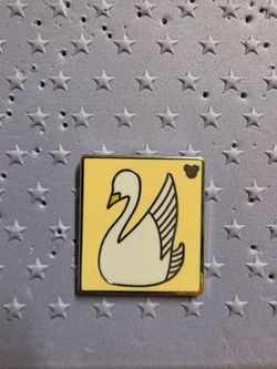 Vintage Disney Swan pin