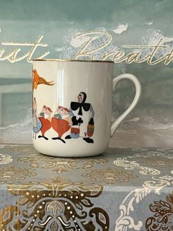 VINTAGE DISNEY ALICE IN WONDERLAND MUG
