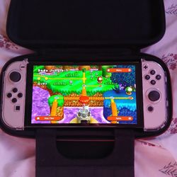 Nintendo Switch oled Comes With 3 Games Pick Up only! 
