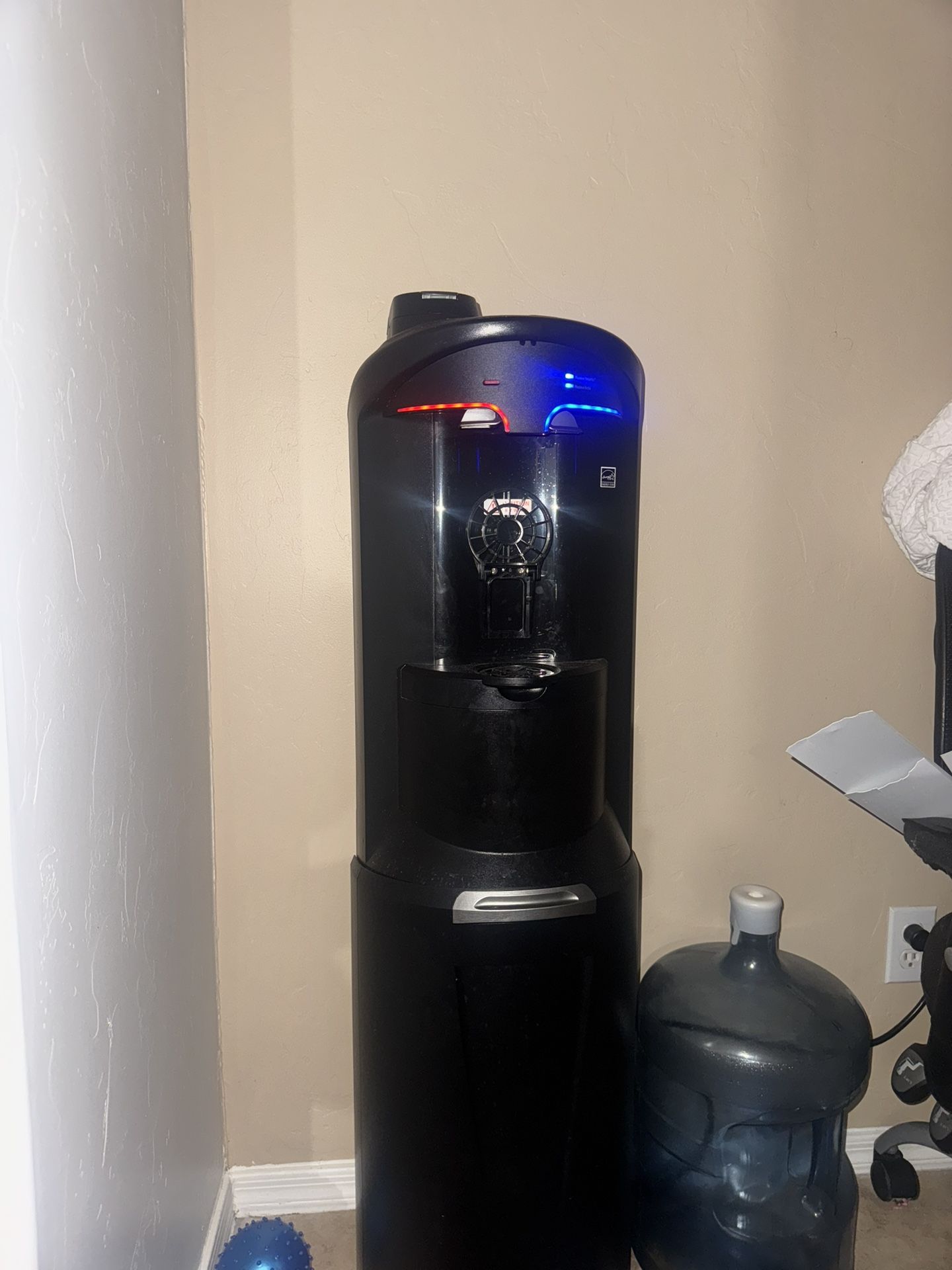 Aqua barista Water Machine. (K-Cup Water Dispenser)