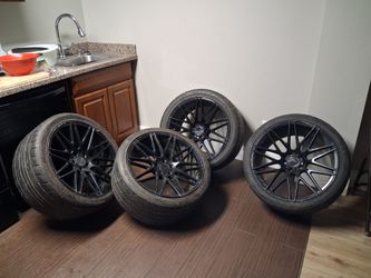 275/35zR20 5 hole