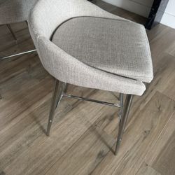Barstool 