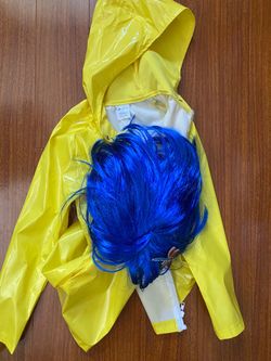 Coraline Costume Yellow Raincoat with Blue Wig