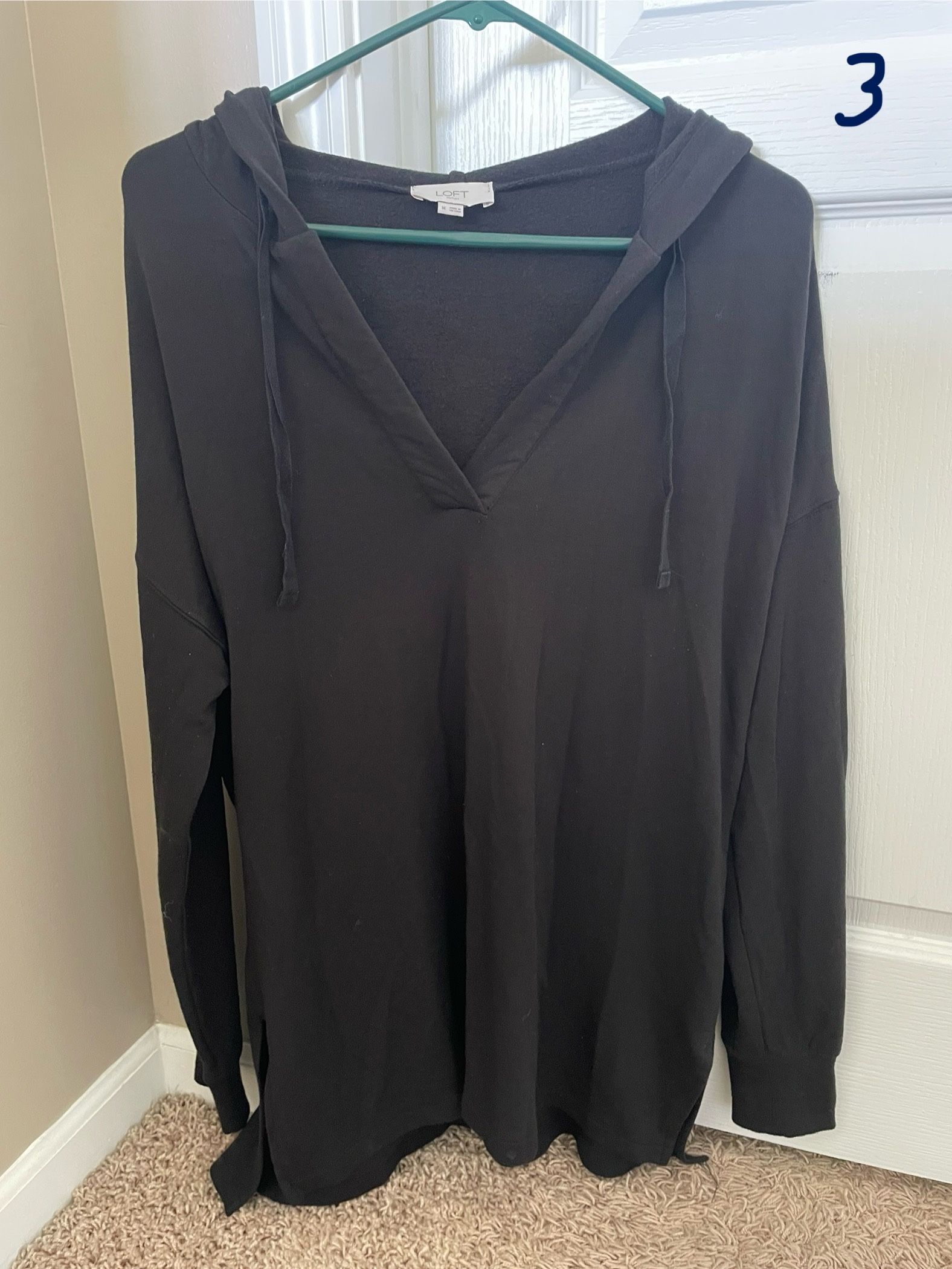 Women’s Long Sleeve Top-Size Medium