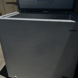 Freezer For Meats And Etc.