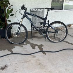 Trek Mounting Bike