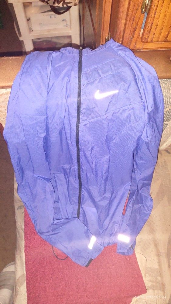 Women's Nike Windbreaker Size Small