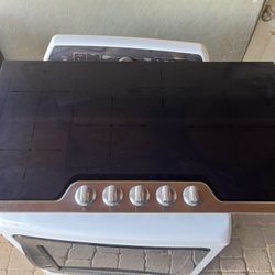 36 Induction Frigidaire Professional Cooktop