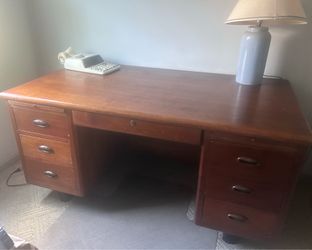 Solid wood mid century executive desk in great condition