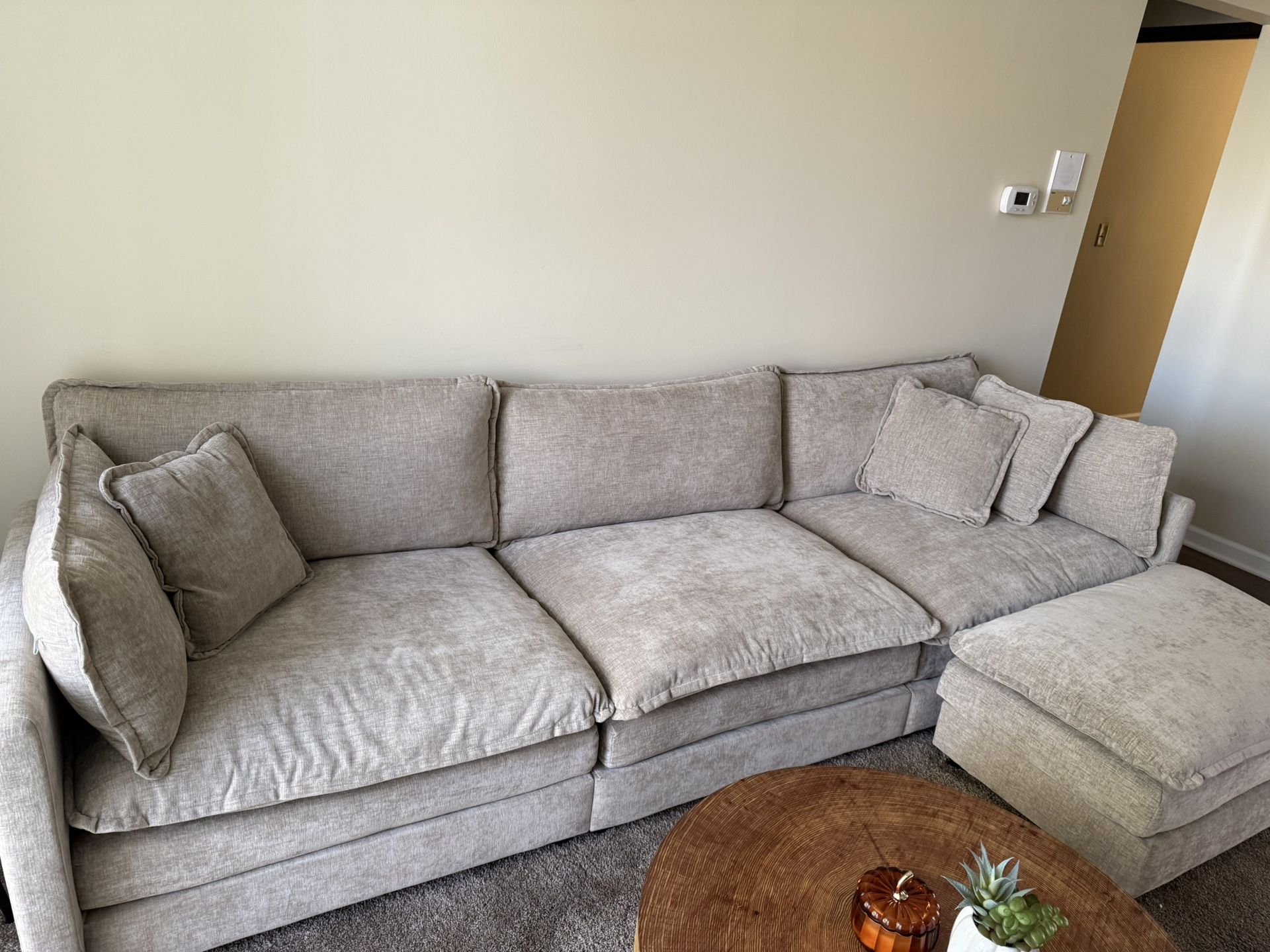 Sectional Sofas 