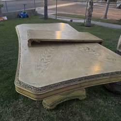 8 Perso Dining Table