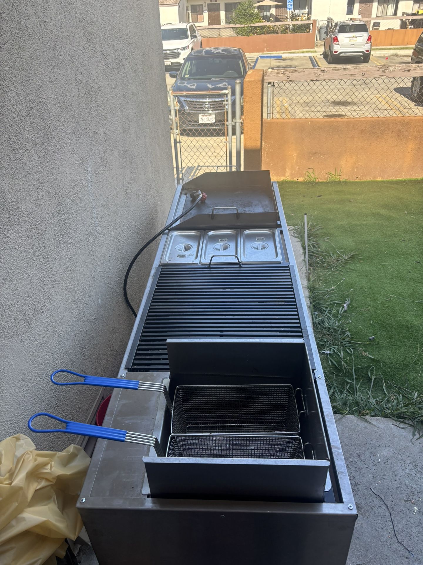 commercial-grade outdoor cooking unit
