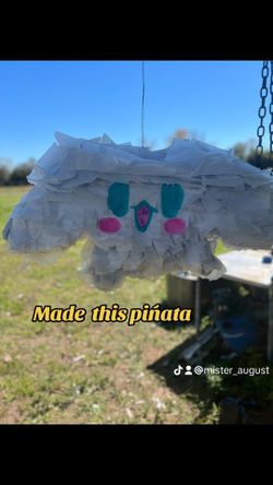 Custom Pińatas For Sale