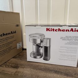 METAL SEMI-AUTOMATIC ESPRESSO MACHINE WITH AUTOMATIC MILK FROTHER ATTACHMENT BUNDLE - BRUSHED STAINLESS STEEL