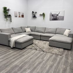 Thomasville Sectional Cloud Couch - Free Delivery 