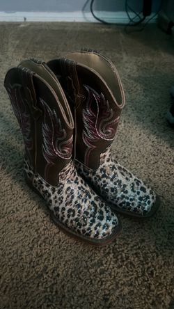 Girls cowboy boots