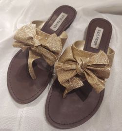 SPARKLE STEVE MADDEN SLIPPER ( SIZE 7.5 ) 💥DOWNSIZING PRICE HAS BEEN REDUCED TO $8