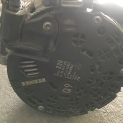 Mercedes Benz 220 Amp Alternator 