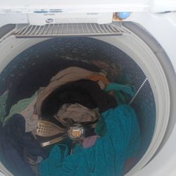 Washer LG $200