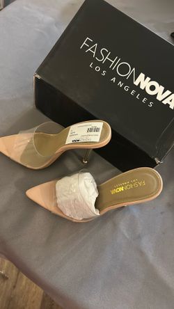 Women’s Fashion Nova Heels Size 6