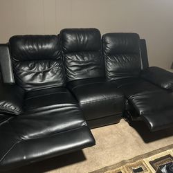 Single Black Couch With Two Recliners 