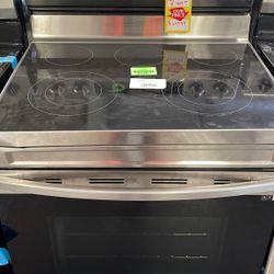 SAMSUNG NE63ASS 6.3 cu. ft. Smart Freestanding Range Stove ICZ3