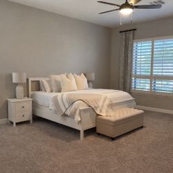 Bedroom Furniture Bed, Dresser, Night Stands, Lamps