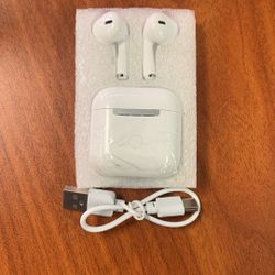 White Earbuds(FitBit)