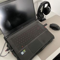 MSI Gaming Laptop And Set Up!