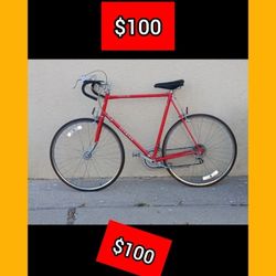 SCHWINN ROAD BIKE 22 BICYCLES 