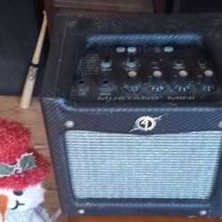 Mustang mini Amp 12 Watt
