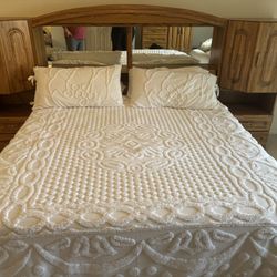 King Solid Oak Bedroom Set w/Mattress
