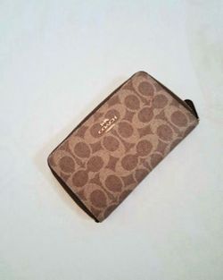 Coach Medium Zip ID Wallet Signature Canvas Brown