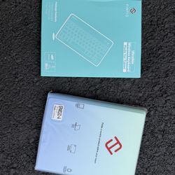 IPAD MINI - 7th Gen Case And Keyboard 