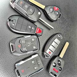 Car Keys - Remotes - Llaves - Controles