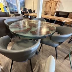 Round Epoxy / Resin Dining Table
