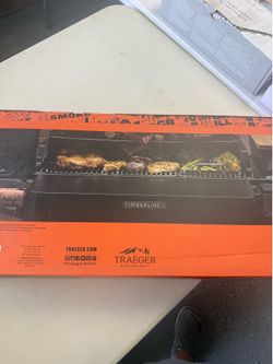 Traeger P.A.L. Pop-And-Lock Folding Front Shelf XL