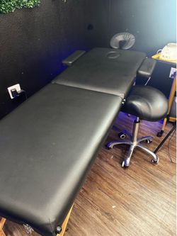 Massage table