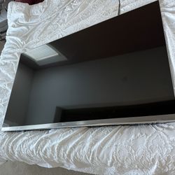 LG 55” LED Smart TV – Great Condition! (Model 55LM6700)