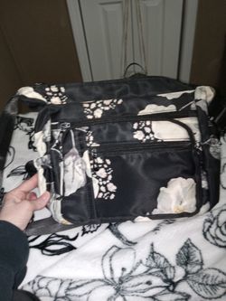 New Black And White Floral  Cross Body Bag 