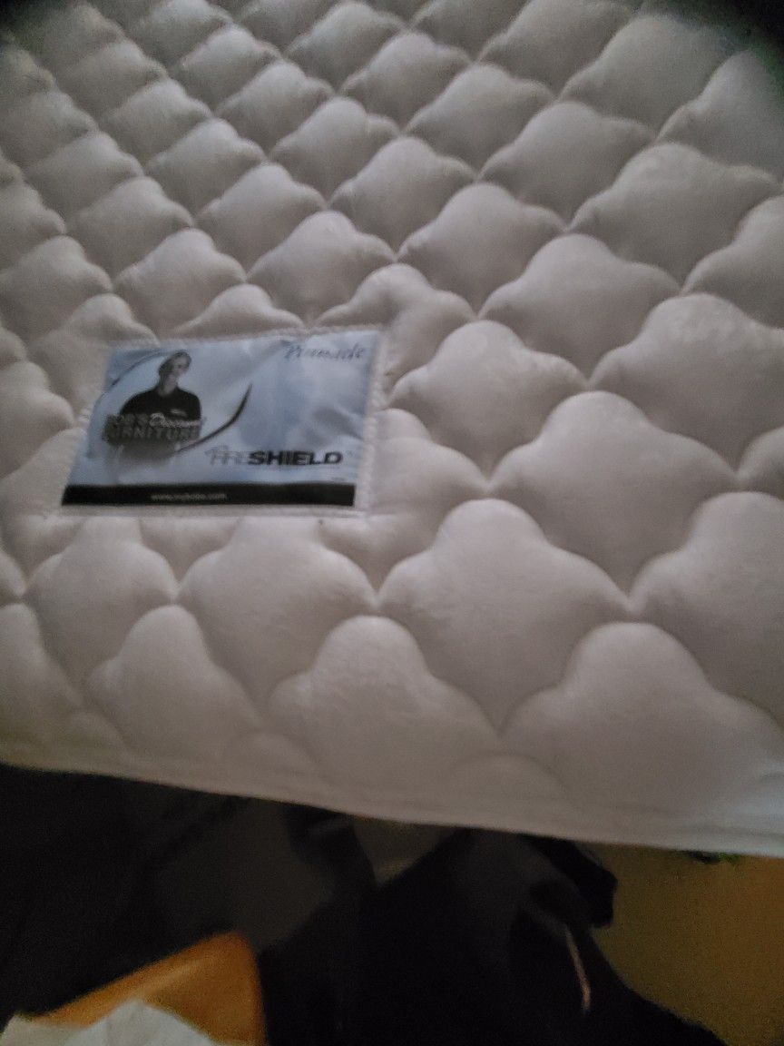 King & QUEEN Mattresses 