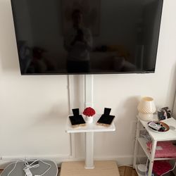 43in TV + Rolling Tv Stand 