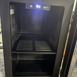 beverage Cooler 11”
