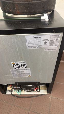 Magic chef mini fridge